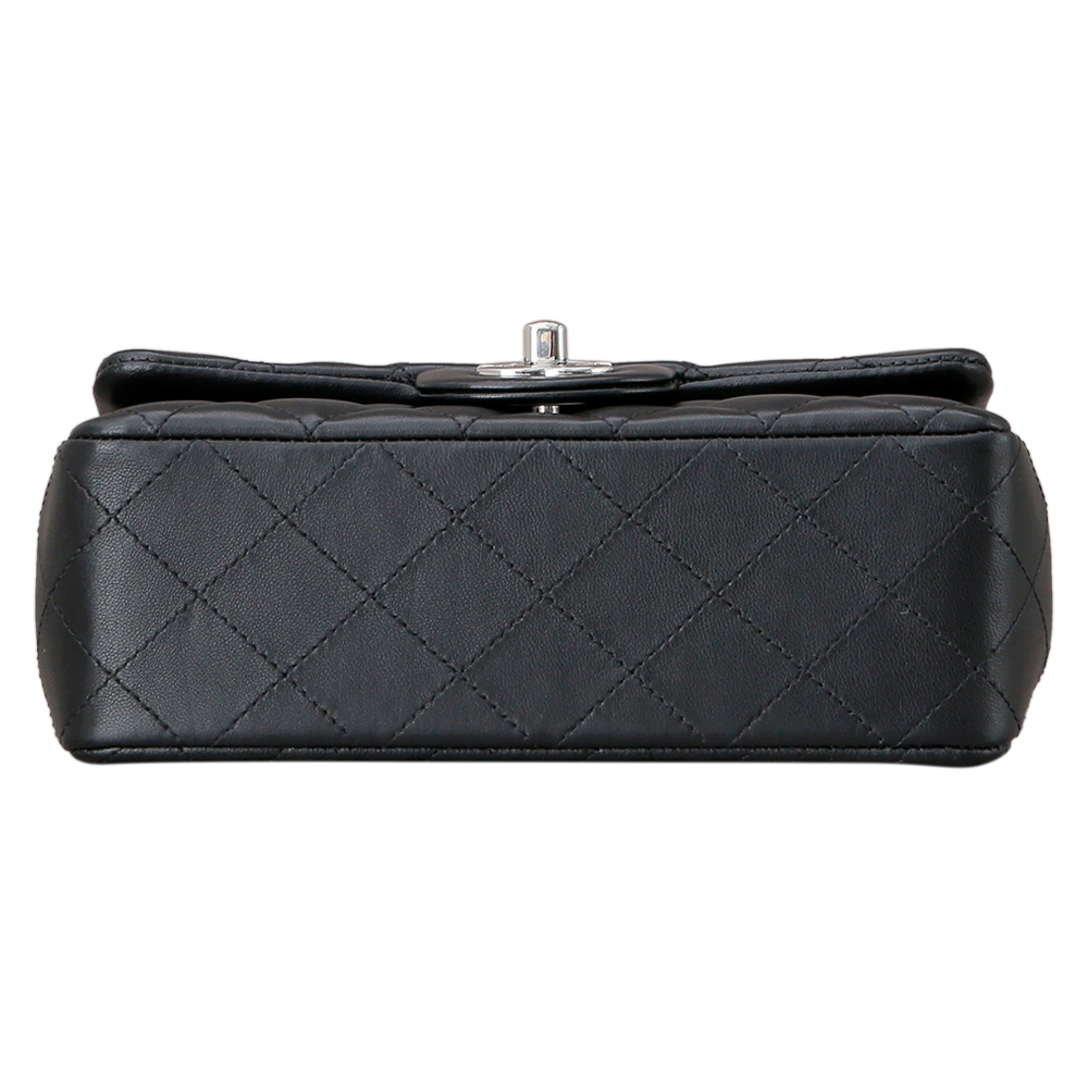 CHANEL(USED)샤넬 클래식 램스킨 뉴미니 크로스백