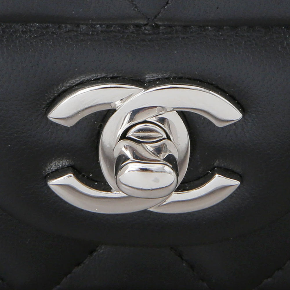 CHANEL(USED)샤넬 클래식 램스킨 뉴미니 크로스백
