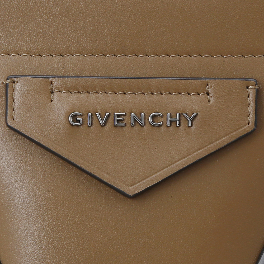 GIVENCHY(USED)지방시 안티고나 폰홀더 크로스백