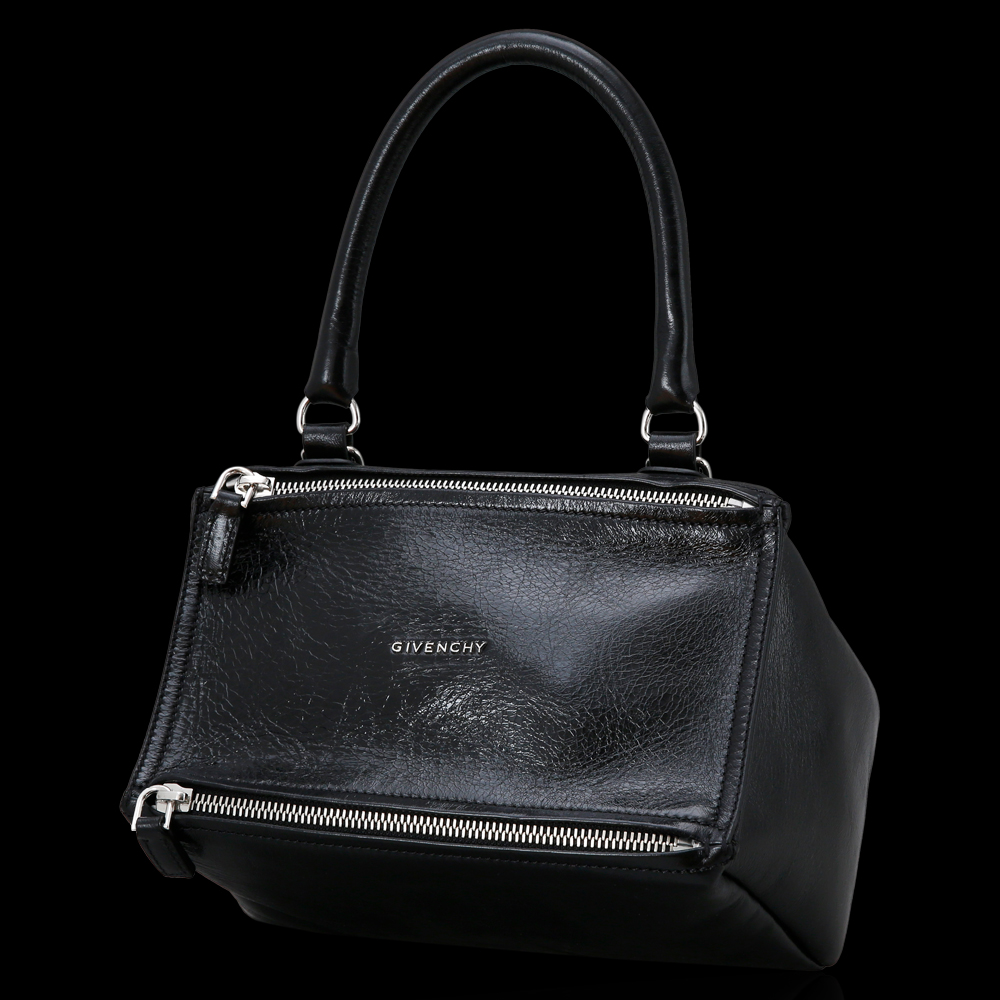 GIVENCHY(USED)지방시 4G스트랩 페이던트 판도라