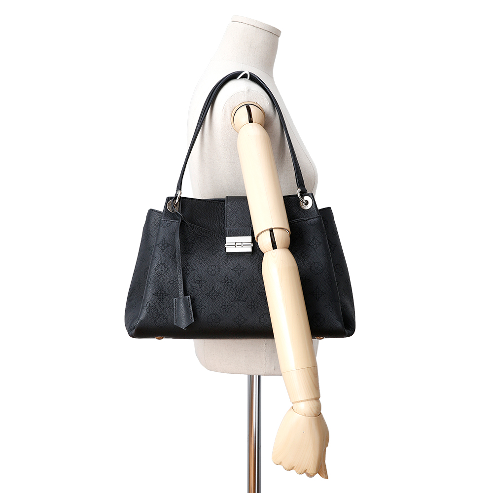 LOUIS VUITTON(USED)루이비통 마히나 세브르