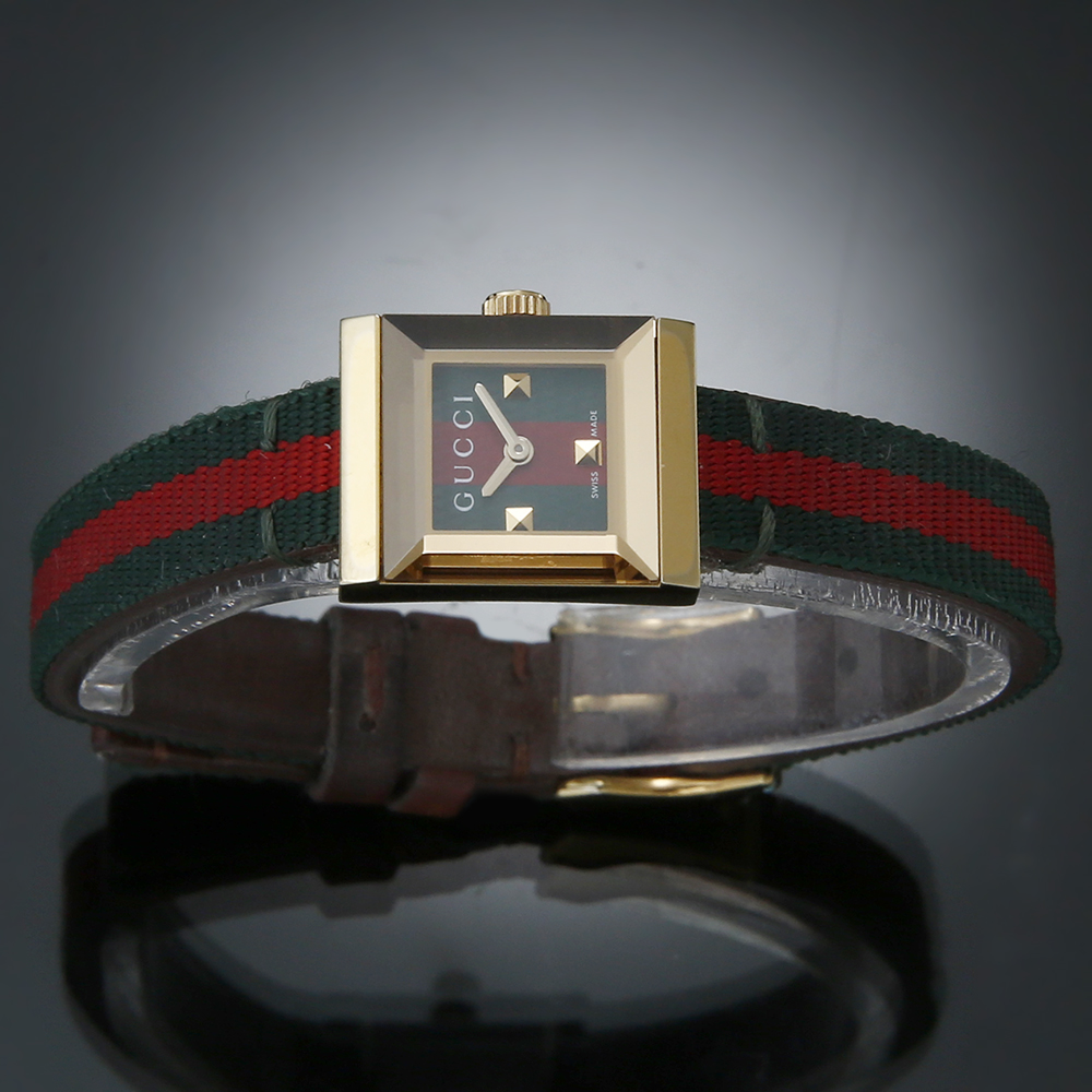 GUCCI(USED)구찌 스퀘어 레이디 쿼츠