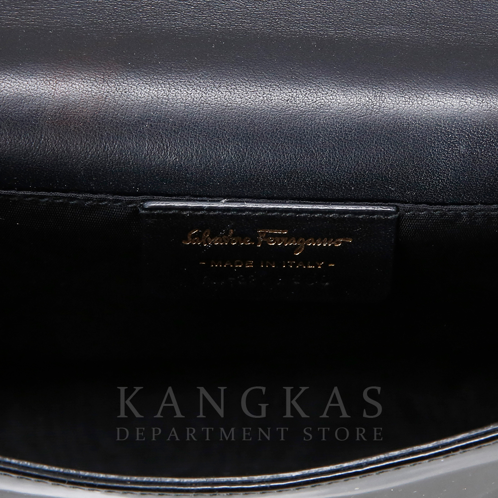 FERRAGAMO(USED)페레가모 바라리본 체인숄더백