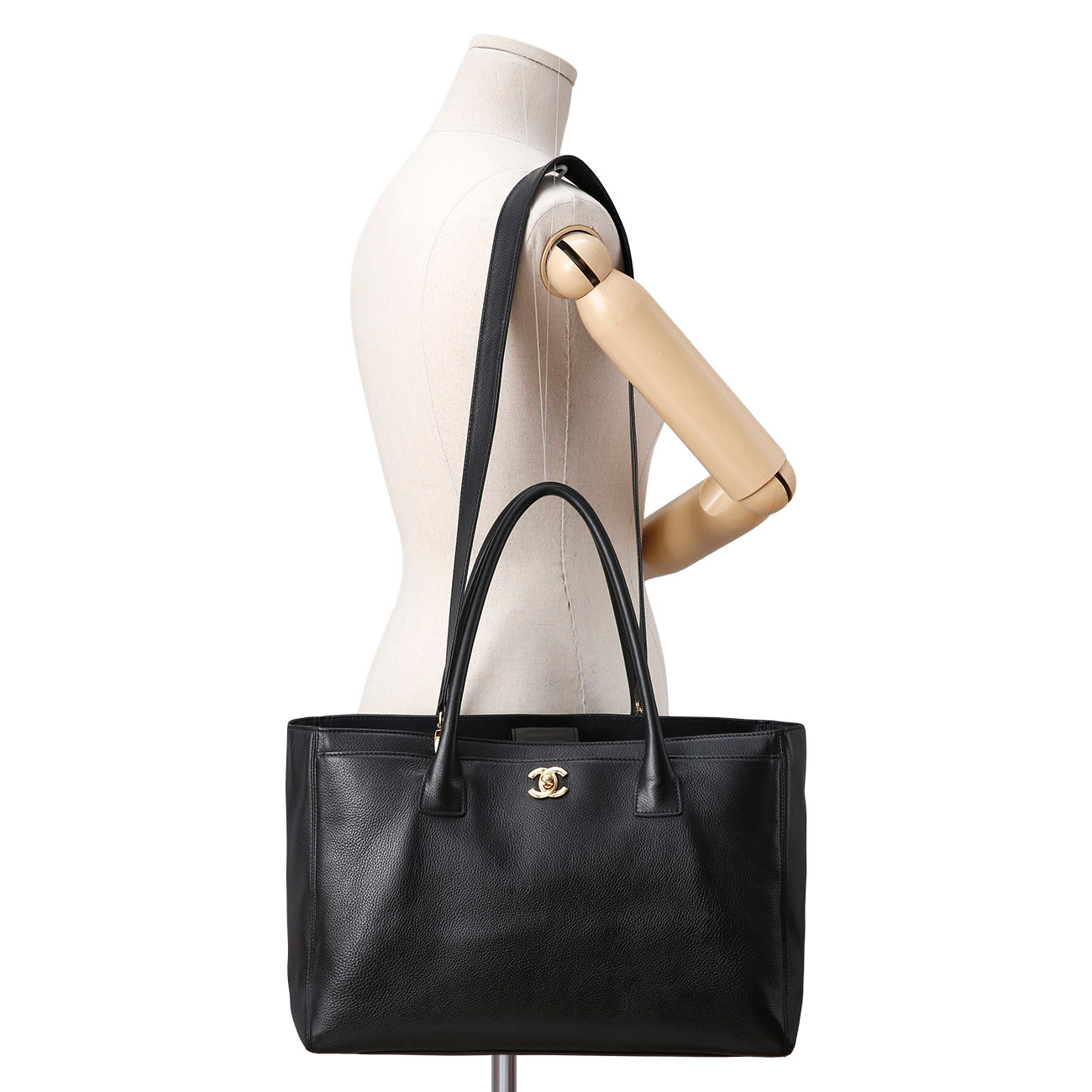 CHANEL(USED)샤넬 서프백 블랙 금장