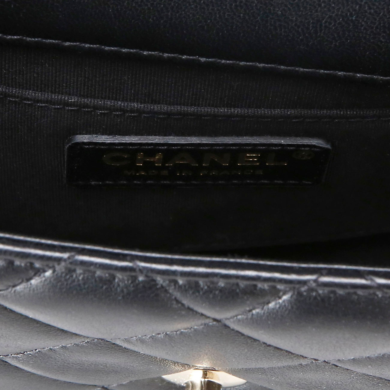 CHANEL(USED)샤넬 클래식 램스킨 뉴미니 시즌 진주 크로스백