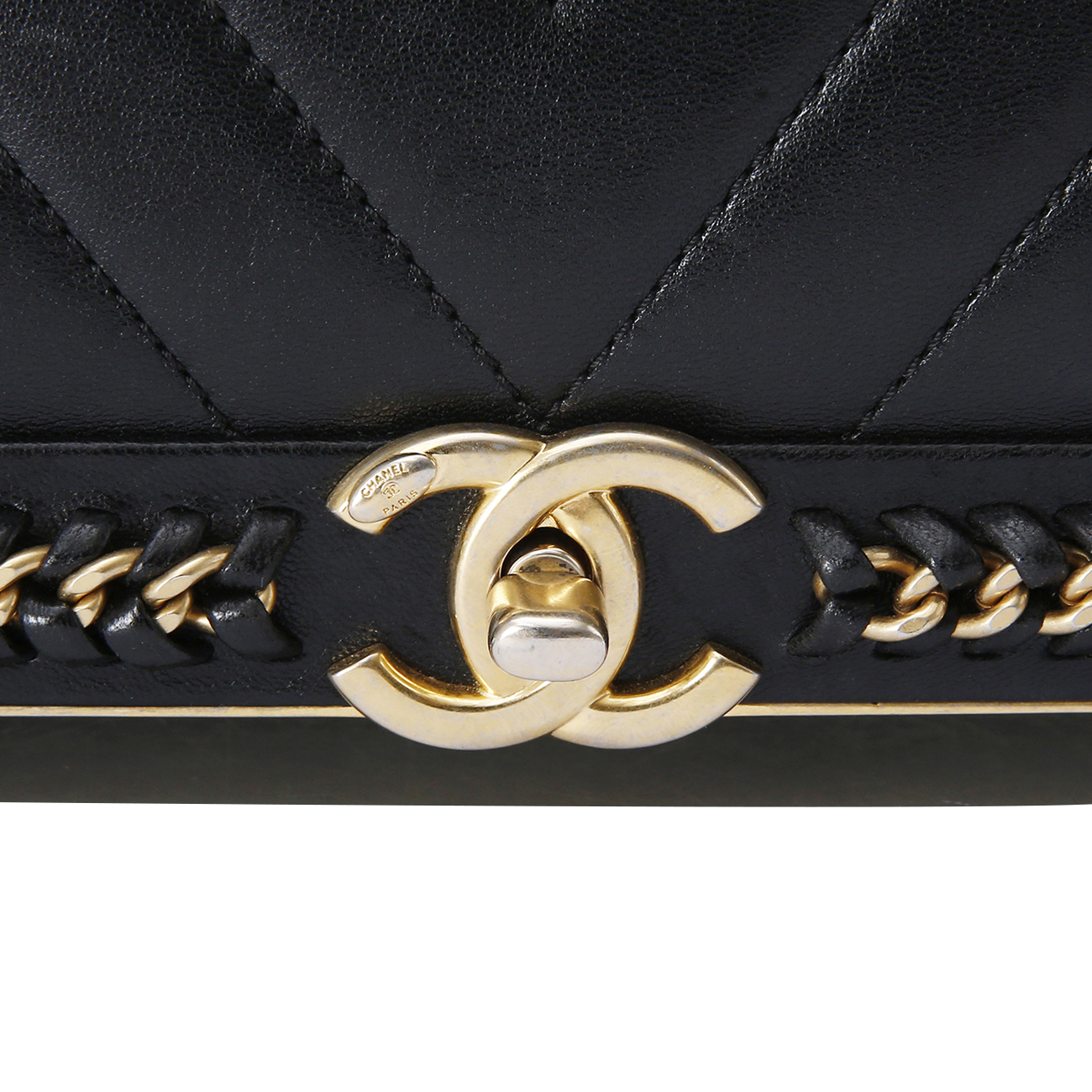CHANEL(USED)샤넬 쉐브론 탑핸들 체인 숄더백