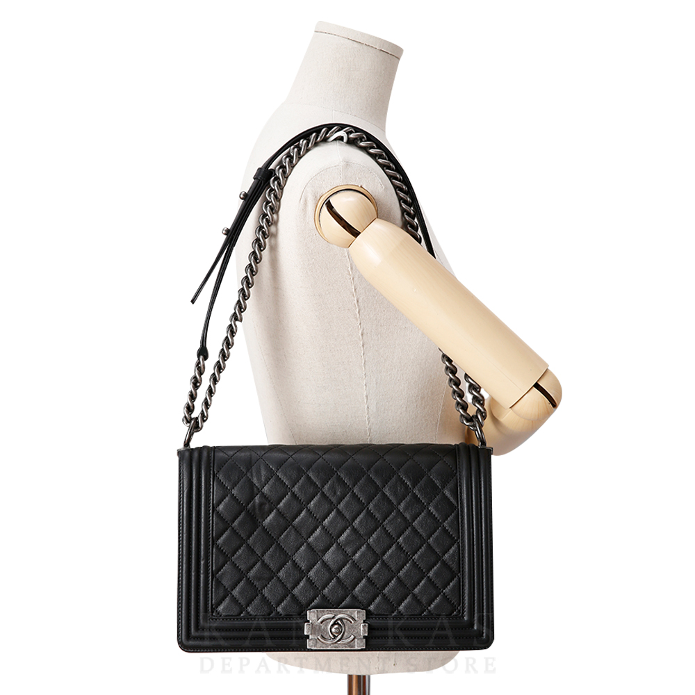 CHANEL(USED)샤넬 보이샤넬 뉴미듐