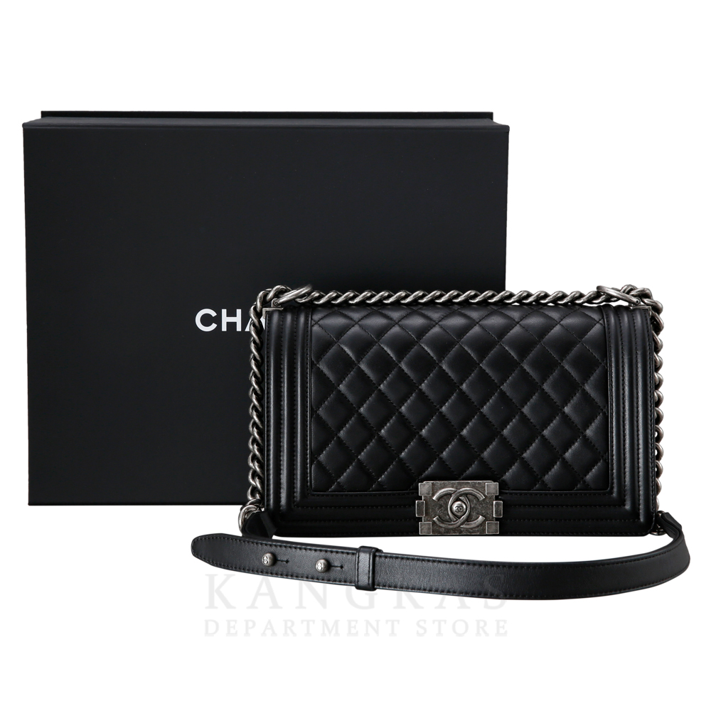 CHANEL(USED)샤넬  보이샤넬 램스킨 미듐