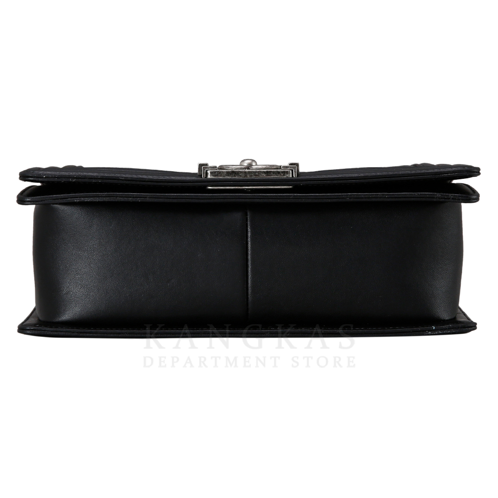 CHANEL(USED)샤넬  보이샤넬 램스킨 미듐