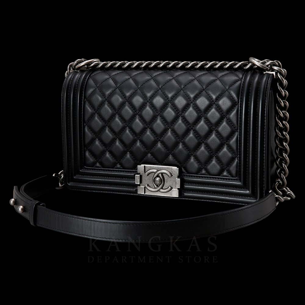 CHANEL(USED)샤넬  보이샤넬 램스킨 미듐