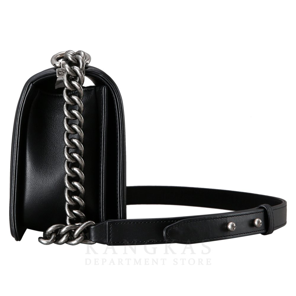 CHANEL(USED)샤넬  보이샤넬 램스킨 미듐