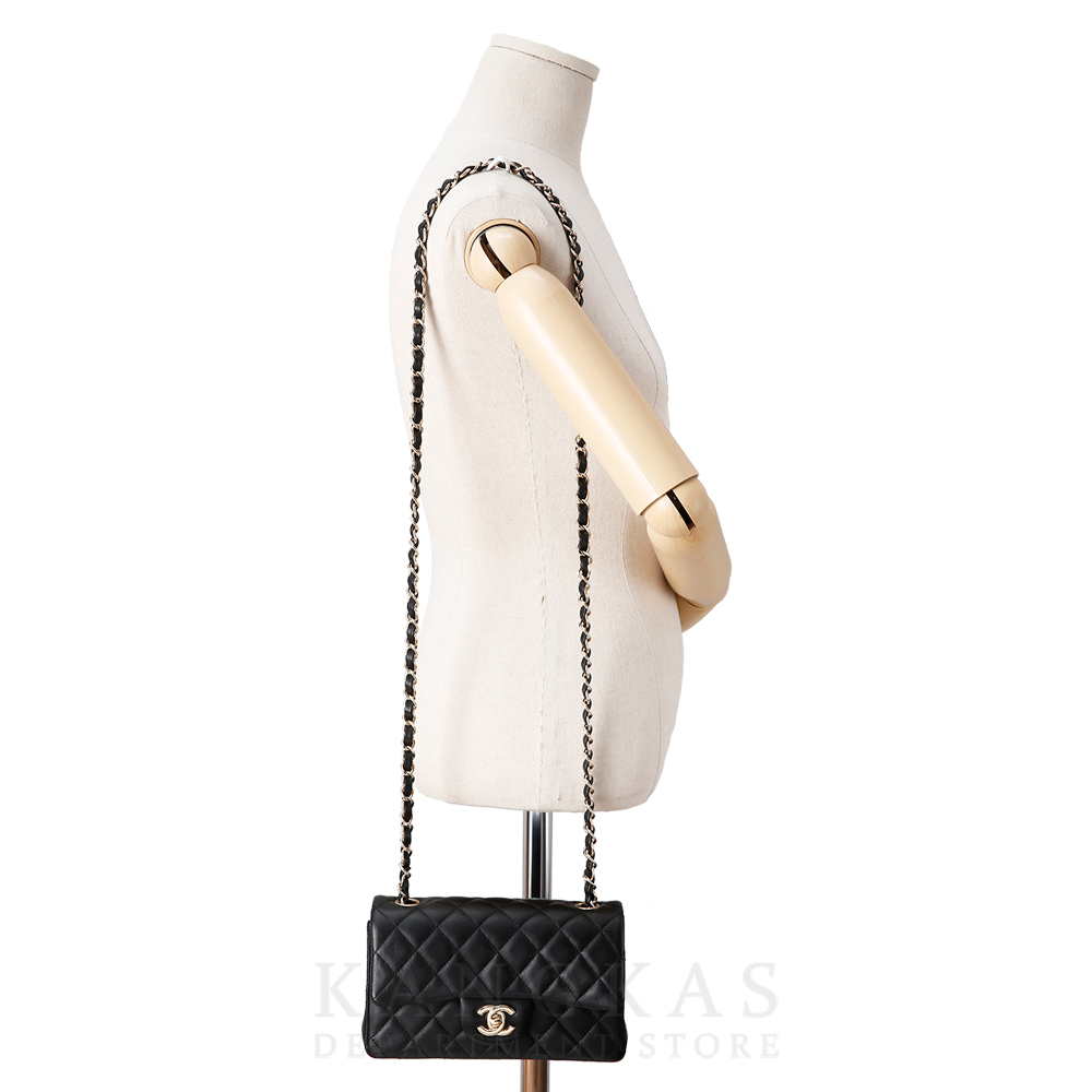 CHANEL(USED)샤넬 뉴미니 체인 숄더백