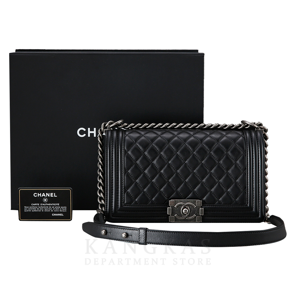 CHANEL(USED)샤넬  보이샤넬 램스킨 미듐