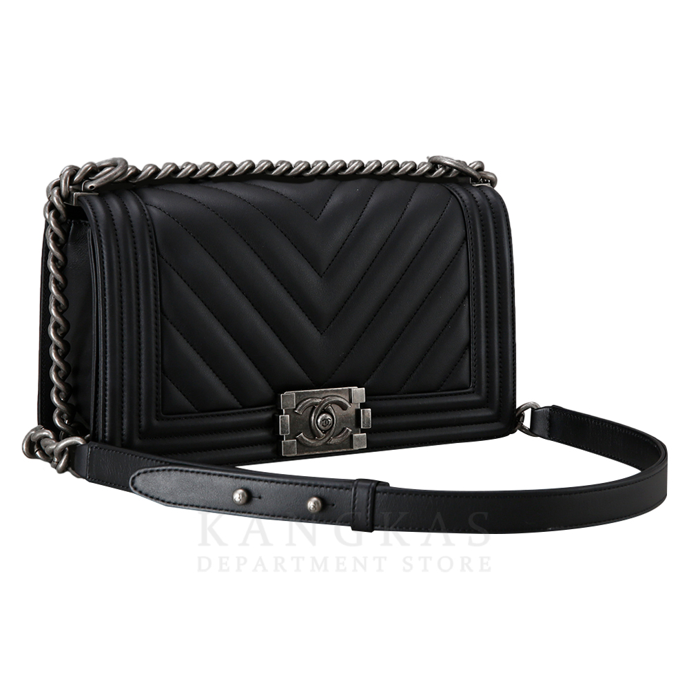 CHANEL(USED)샤넬  보이샤넬  쉐브론 미듐