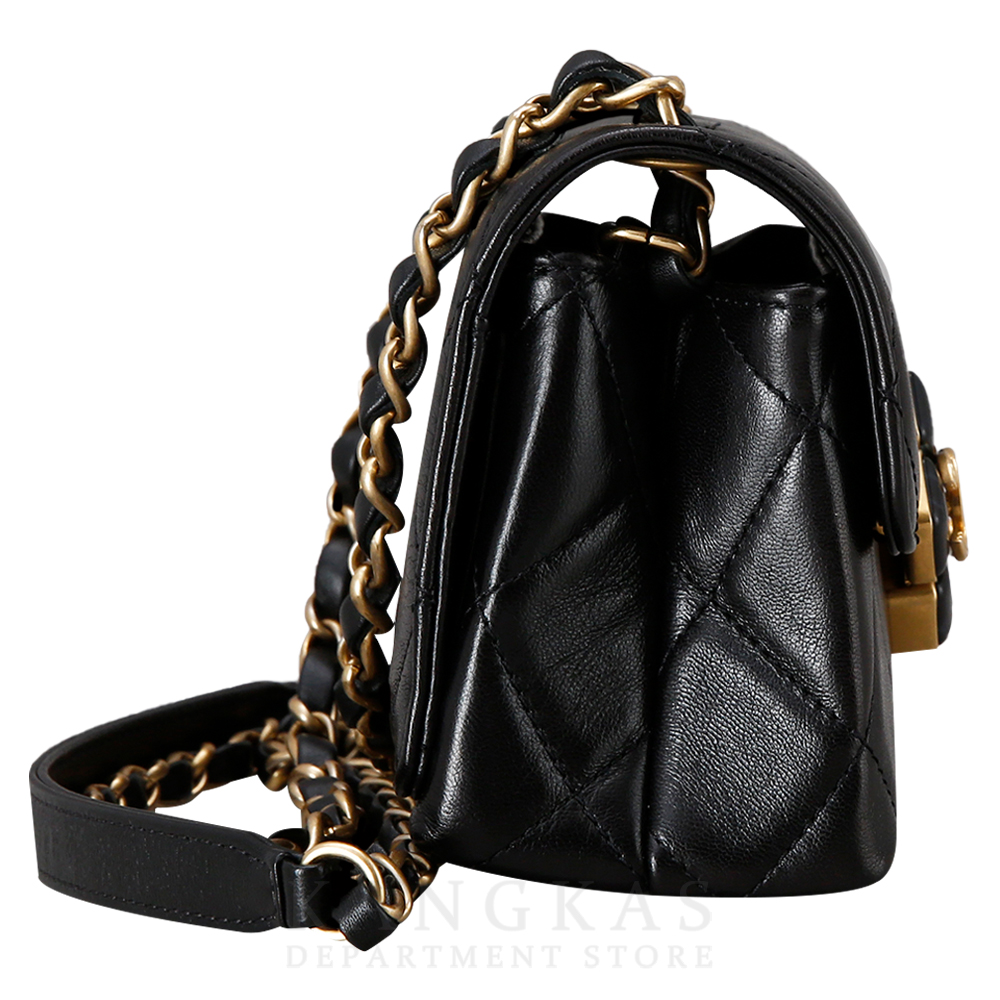 CHANEL 샤넬 시즌 다이아몬드락 체인 숄더백 (새상품)  NEW PRODUCT