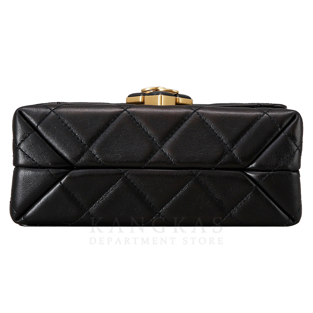 CHANEL 샤넬 시즌 다이아몬드락 체인 숄더백 (새상품)  NEW PRODUCT