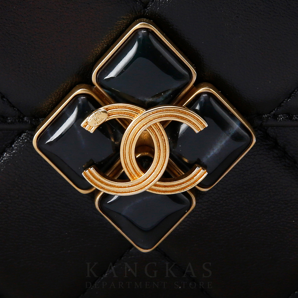 CHANEL 샤넬 시즌 다이아몬드락 체인 숄더백 (새상품)  NEW PRODUCT