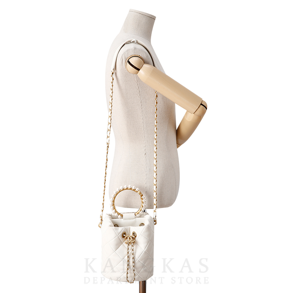 CHANEL(USED)샤넬 시즌 진주 탑 핸들 드로스트링