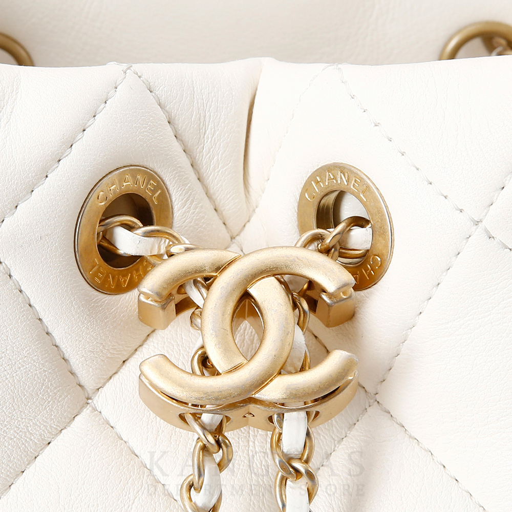 CHANEL(USED)샤넬 시즌 진주 탑 핸들 드로스트링
